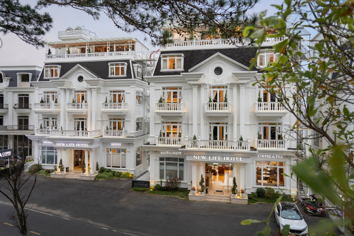 du lịch đà lạt, hôtel colline đà lạt, khám phá đà lạt, new life đà lạt, phượt đà lạt, tea resort prenn, tour đà lạt, đèo prenn, chiêm ngưỡng toàn cảnh thành phố lãng mạn tại khách sạn new life đà lạt