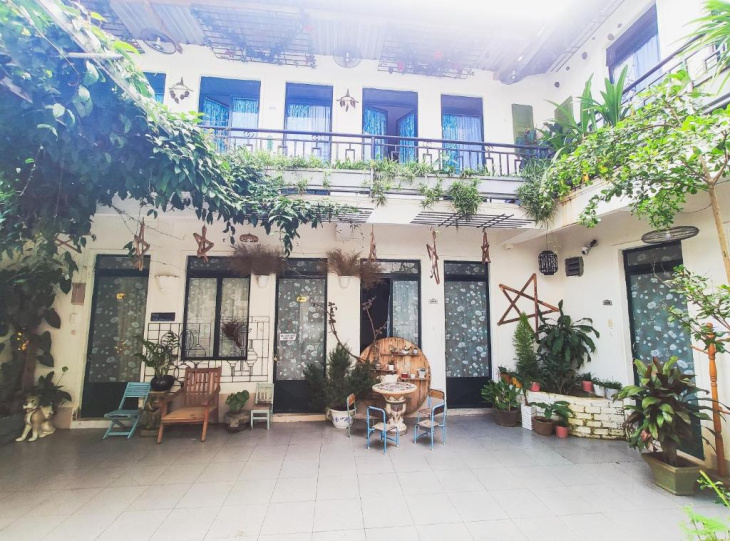 lemongrass homestay đà lạt giá rẻ, gần khu chợ đêm