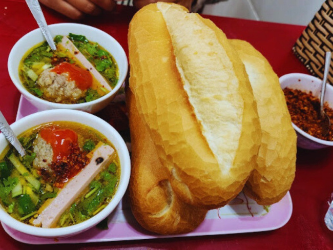 top 10 quán bánh mì xíu mại đà lạt ngon nức tiếng nhất định phải thử